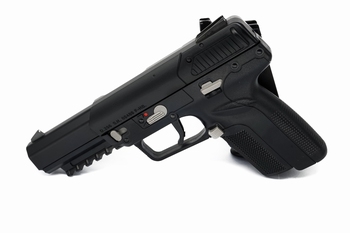 Tokyo Marui NF5-7