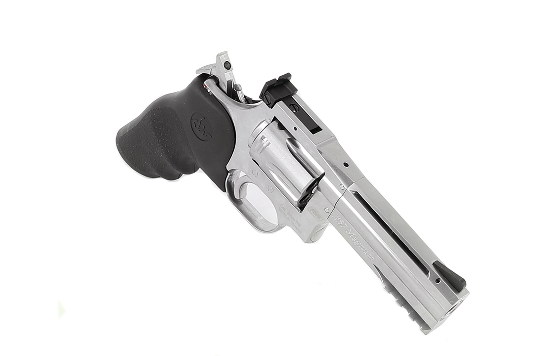 Dan Wesson 715 4 inch Revolver Silver (High Power) CO2